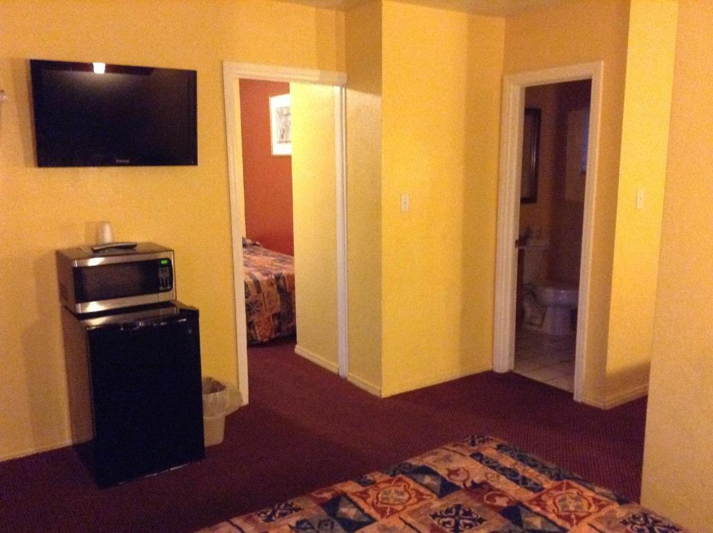 Oceanside Inn & Suites Δωμάτιο φωτογραφία