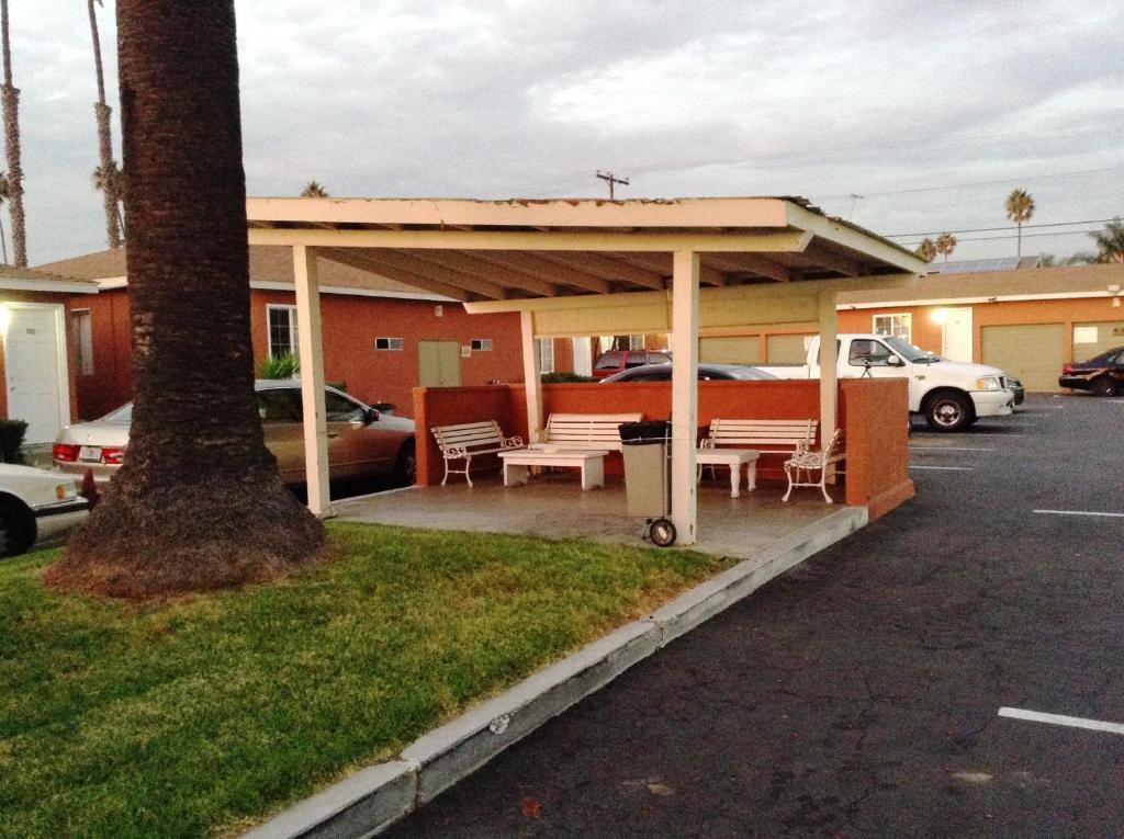 Oceanside Inn & Suites Εξωτερικό φωτογραφία