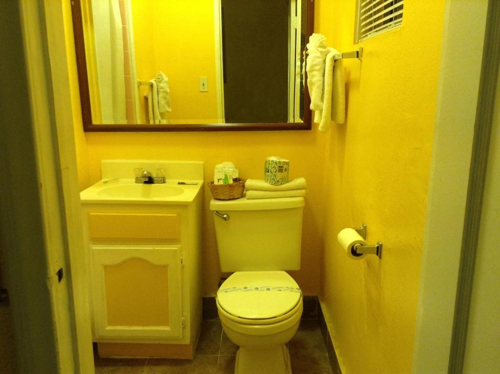 Oceanside Inn & Suites Δωμάτιο φωτογραφία