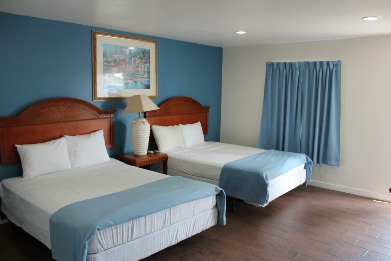 Oceanside Inn & Suites Εξωτερικό φωτογραφία