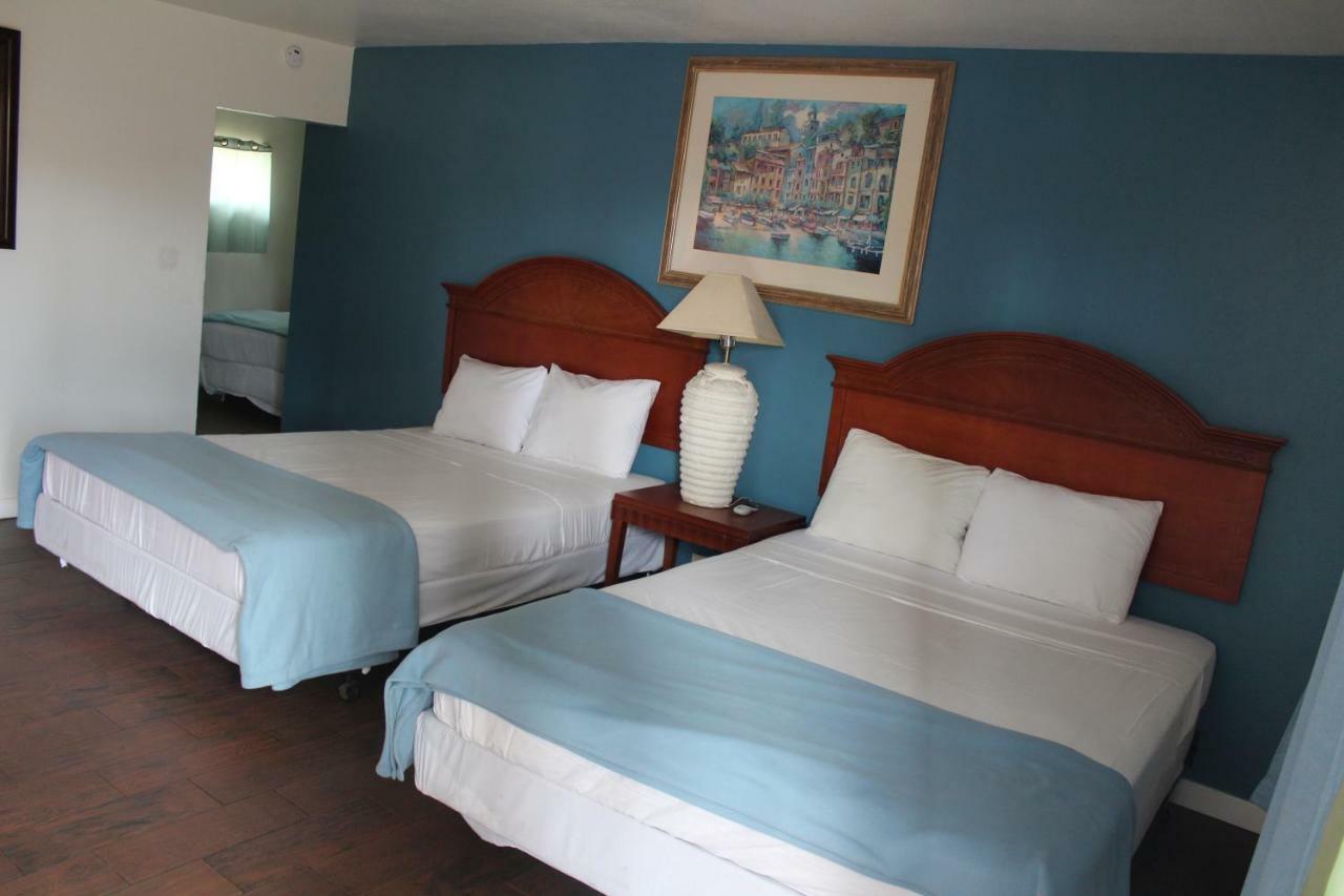 Oceanside Inn & Suites Εξωτερικό φωτογραφία