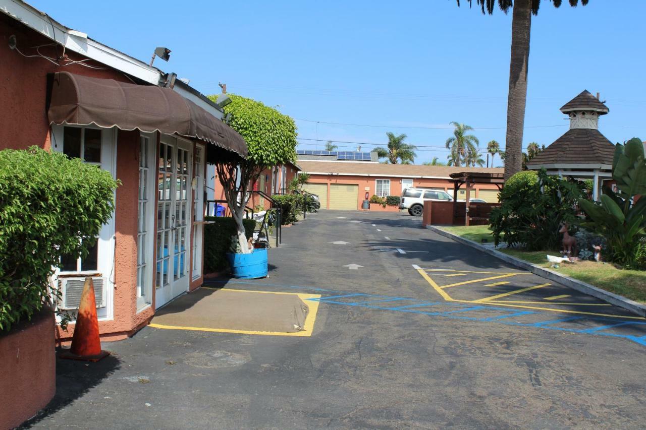 Oceanside Inn & Suites Εξωτερικό φωτογραφία
